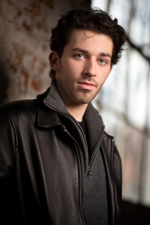 Headshot of Pittsburgh actor Kerragan Kurtz