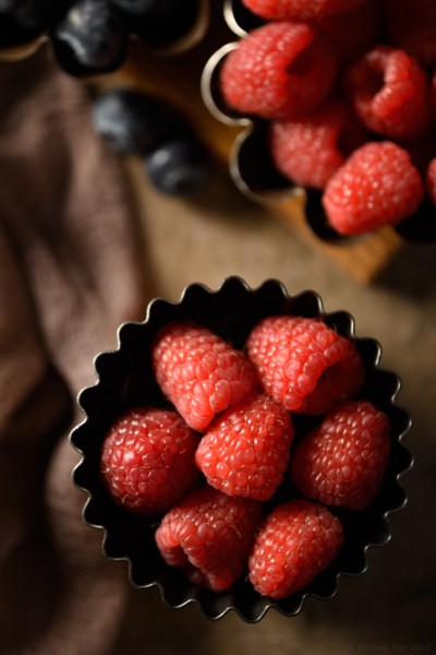 food photo of raspeberries taken with 200mm macro