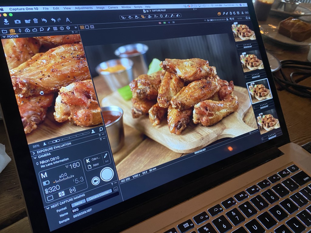 Restaurant food photography - Laptop photo